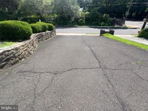 1215 Stratford Avenue, Elkins Park PA 19027