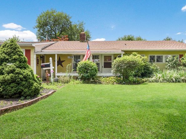 29 Locust Lane, Levittown PA 19054