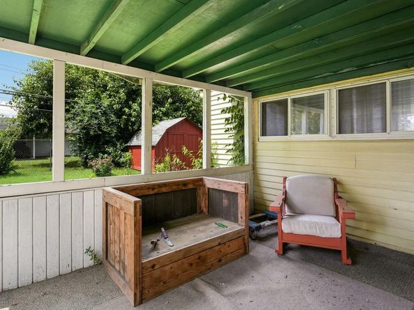 29 Locust Lane, Levittown PA 19054