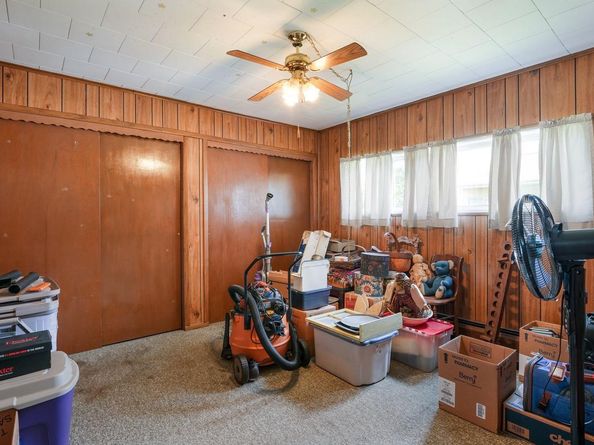29 Locust Lane, Levittown PA 19054