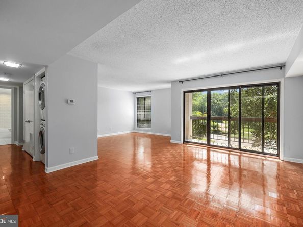 803 N Howard Street 252, Alexandria VA 22304