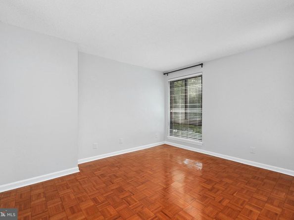 803 N Howard Street 252, Alexandria VA 22304