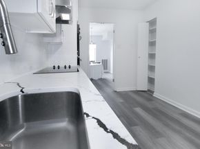 307 Yoakum Parkway 1024, Alexandria VA 22304