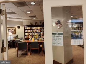 307 Yoakum Parkway 1024, Alexandria VA 22304