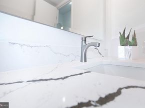 307 Yoakum Parkway 1024, Alexandria VA 22304