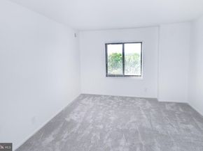 307 Yoakum Parkway 1024, Alexandria VA 22304