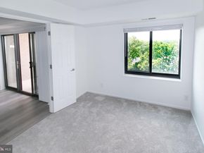 307 Yoakum Parkway 1024, Alexandria VA 22304