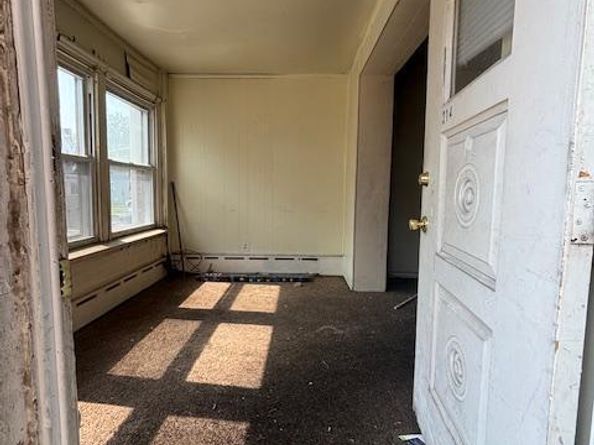 214 N 6TH Street, Darby PA 19023