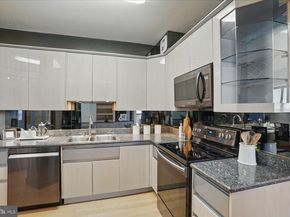 900 N Stafford Street N 2632, Arlington VA 22203