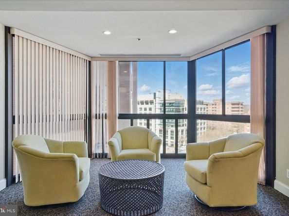 900 N Stafford Street N 2632, Arlington VA 22203