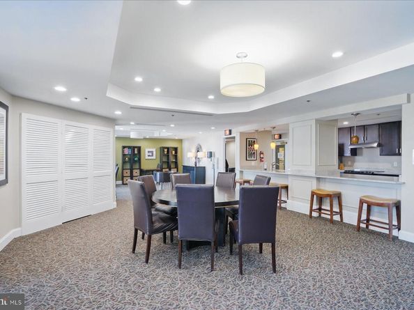 900 N Stafford Street N 2632, Arlington VA 22203