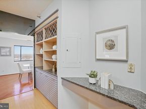 900 N Stafford Street N 2632, Arlington VA 22203