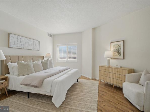 900 N Stafford Street N 2632, Arlington VA 22203