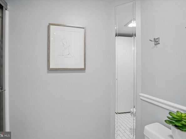 900 N Stafford Street N 2632, Arlington VA 22203
