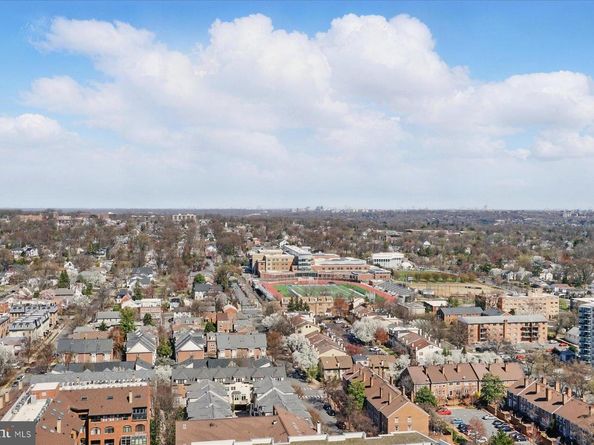 900 N Stafford Street N 2632, Arlington VA 22203