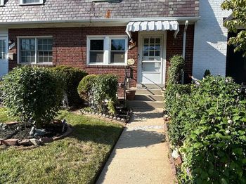 304 E Nelson Avenue