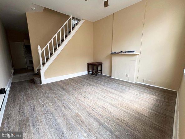 907 W Silver Street, Philadelphia PA 19133