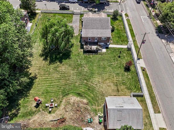 1200 E 13TH Street, Eddystone PA 19022