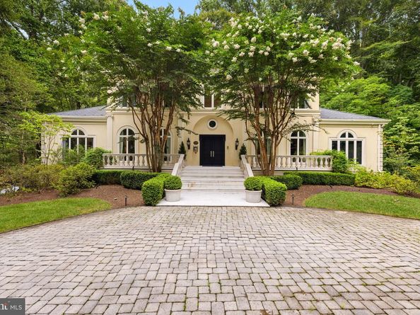 1111 Crest Lane, Mclean VA 22101