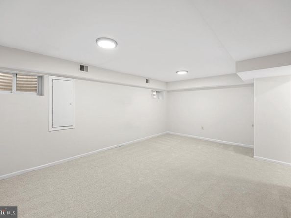 9908 Longford Court, Vienna VA 22181