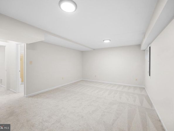 9908 Longford Court, Vienna VA 22181