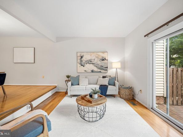 9908 Longford Court, Vienna VA 22181