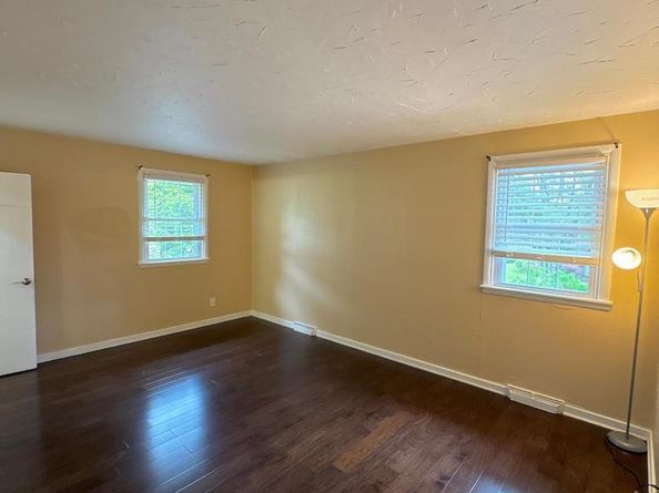 100 Boncouer Road, Cheltenham PA 19012