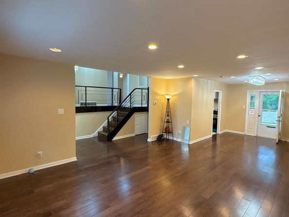 100 Boncouer Road, Cheltenham PA 19012
