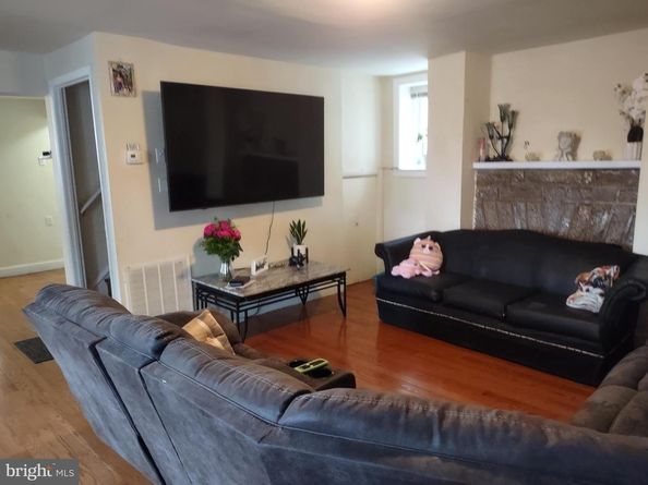 101 Copley Road, Upper Darby PA 19082