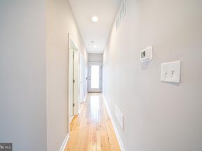 706 N 7TH Street, Philadelphia PA 19123