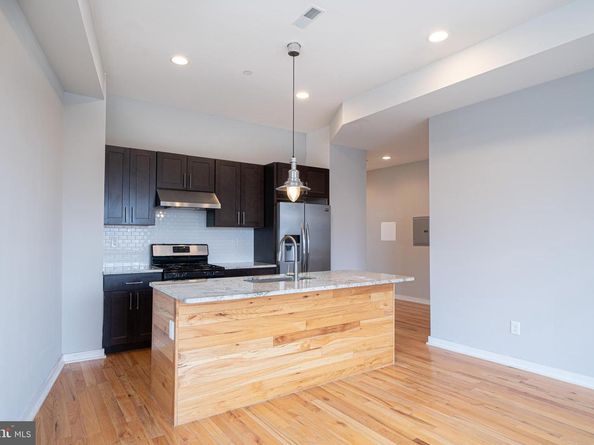 706 N 7TH Street, Philadelphia PA 19123