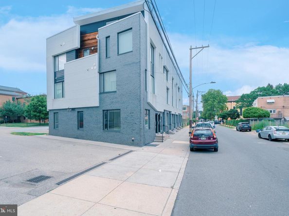 706 N 7TH Street, Philadelphia PA 19123