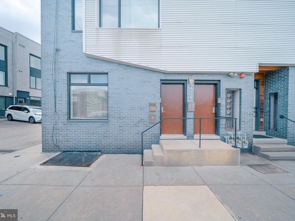 706 N 7TH Street, Philadelphia PA 19123