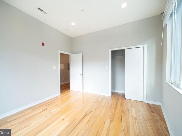 706 N 7TH Street, Philadelphia PA 19123