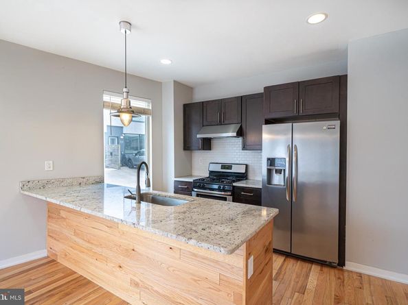 706 N 7TH Street, Philadelphia PA 19123