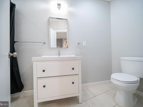 706 N 7TH Street, Philadelphia PA 19123