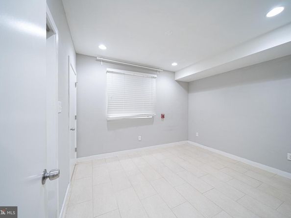 706 N 7TH Street, Philadelphia PA 19123