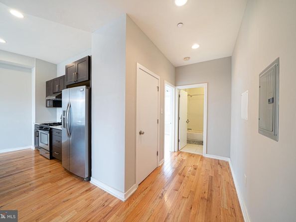 706 N 7TH Street, Philadelphia PA 19123