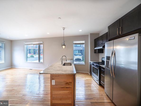 706 N 7TH Street, Philadelphia PA 19123