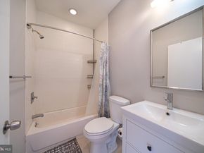 706 N 7TH Street, Philadelphia PA 19123