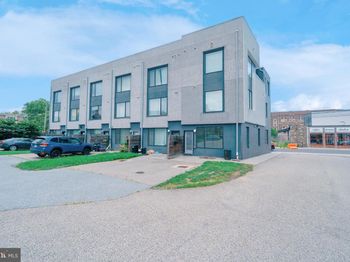 706 N 7TH Street