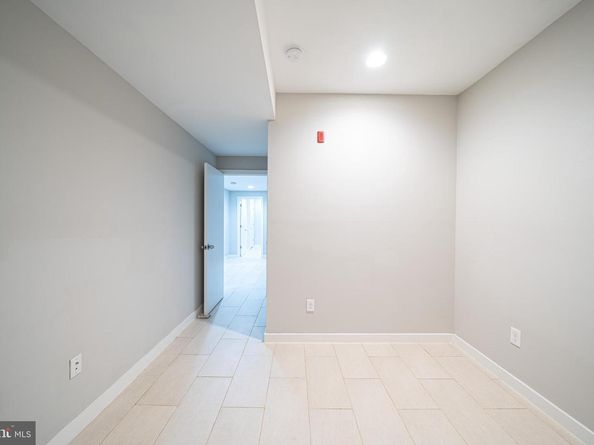 706 N 7TH Street, Philadelphia PA 19123