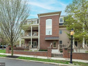 124 N Clinton Street