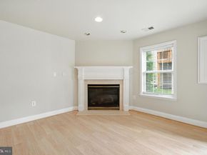 47565 Royal Burnham Terrace, Sterling VA 20165