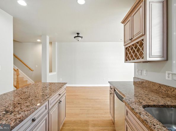 47565 Royal Burnham Terrace, Sterling VA 20165