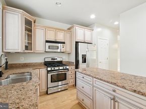 47565 Royal Burnham Terrace, Sterling VA 20165