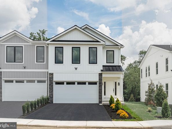 649 Provident Rd, Southampton PA 18966