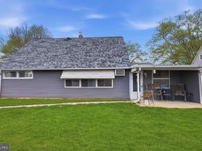 17 Needlepine Lane, Levittown PA 19054