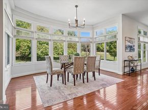 11040 Heathland Drive, Oakton VA 22124