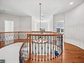 11040 Heathland Drive, Oakton VA 22124